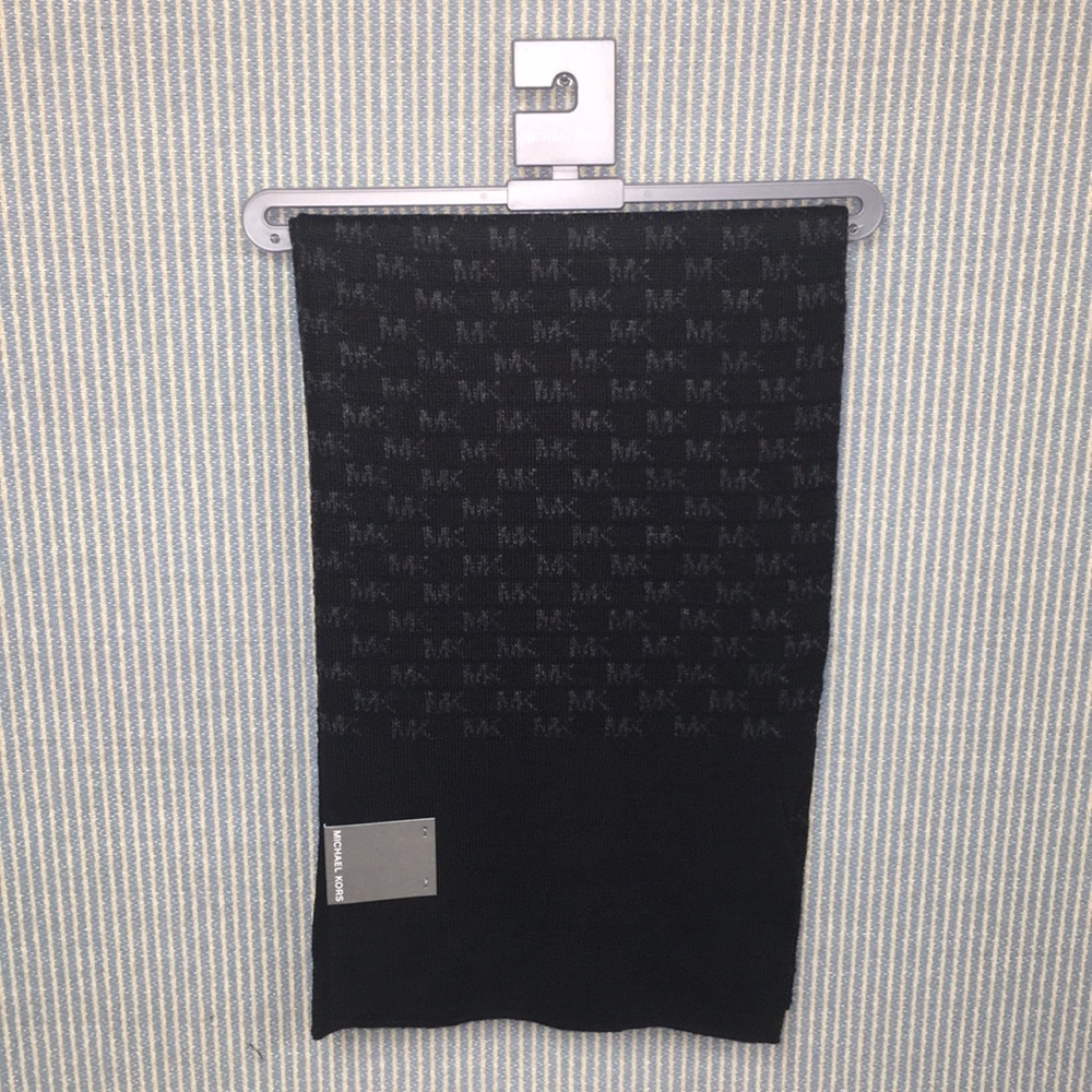 Brand New Michael Kors Scarf